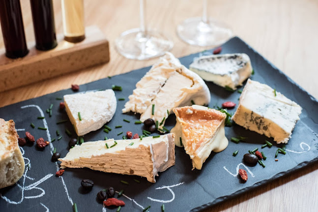 Les Petits Crus Bourges I Dégustation vins et fromages à Bourges - Bourges