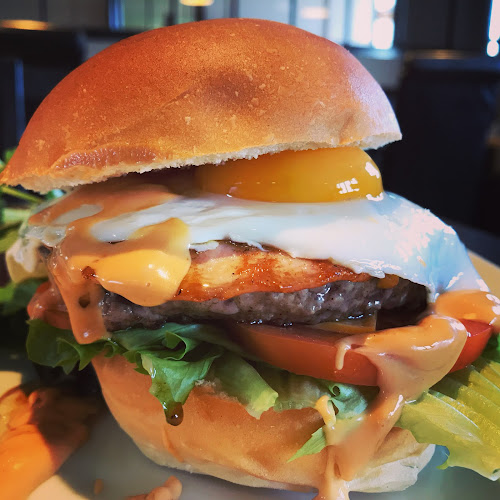 MAMA'S Steakhouse - Restauration