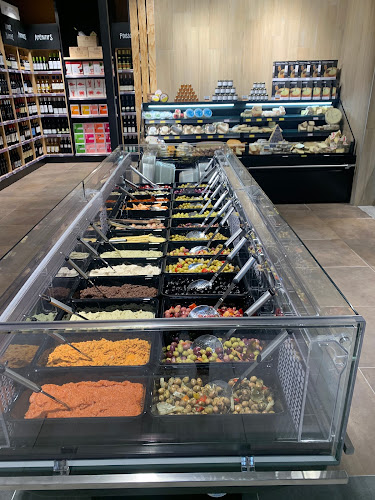 Opinii despre L'heure du Marché Saintes în Saintes - Restauration