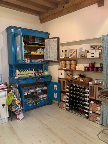 Opinii despre Fruirouge et compagnie, l'épicerie fermière în Nuits-Saint-Georges - Restauration