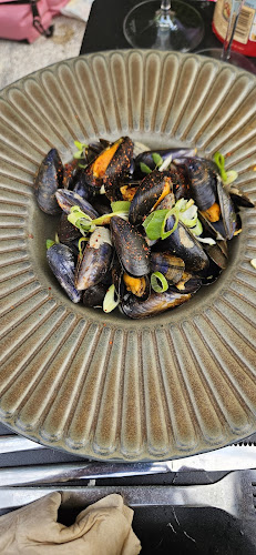 Chez BB: Bistroquet Biarritz - Restauration