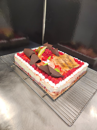 19 Av. des Tabernottes, 33370 Yvrac, France