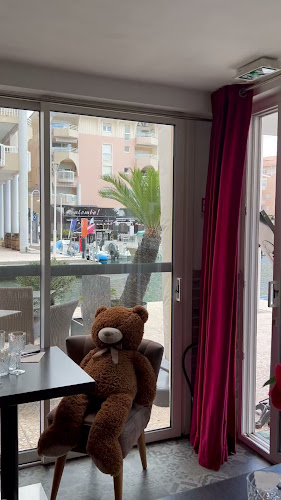 Opinii despre Le Bœuf sur le Quai d'Agrippa în Fréjus - Restauration