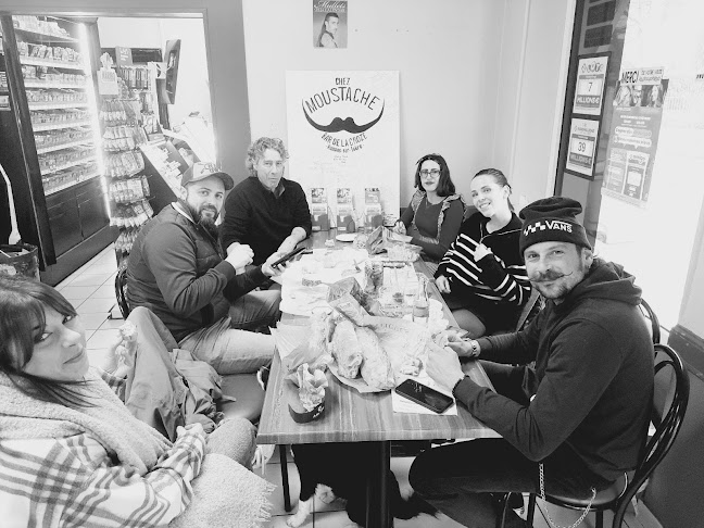 Opinii despre Chez Moustache, Bar-Tabac de la Croze în Romans-sur-Isère - Restauration