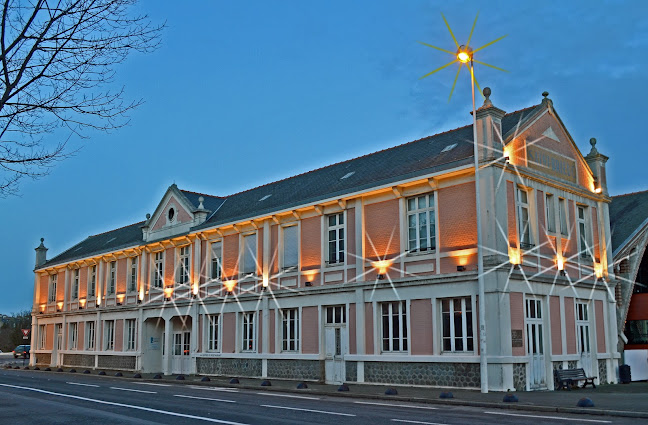 Comentarii opinii despre Antenne du Crous et Restaurant Universitaire Mazier