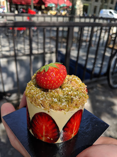 8 Rue du Vieux Colombier, 75006 Paris