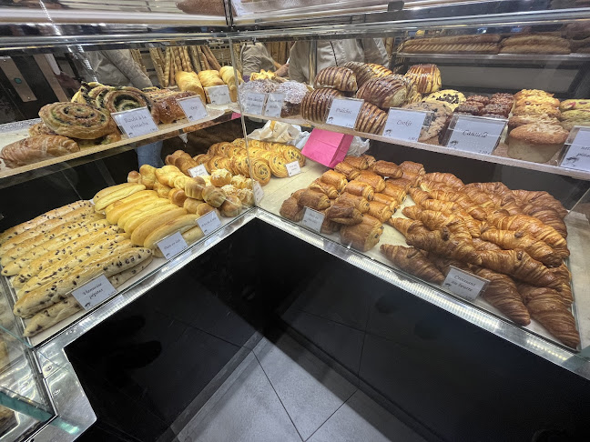 A La Petite Marquise