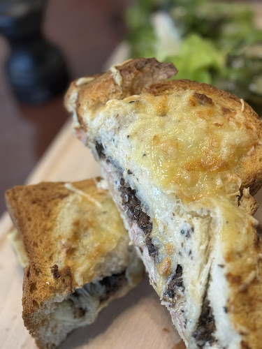 Comentarii opinii despre Le Baron Moleskine