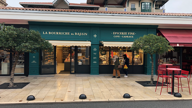 24 Av. Gambetta, 33120 Arcachon, France