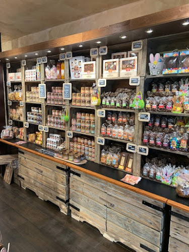 Opinii despre Le comptoir de Mathilde Vitrolles în Vitrolles - Restauration