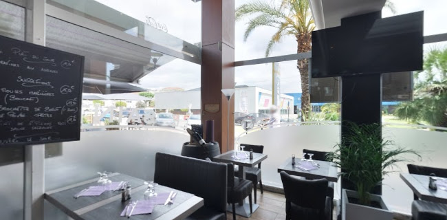 Le Saint Charles - Restauration