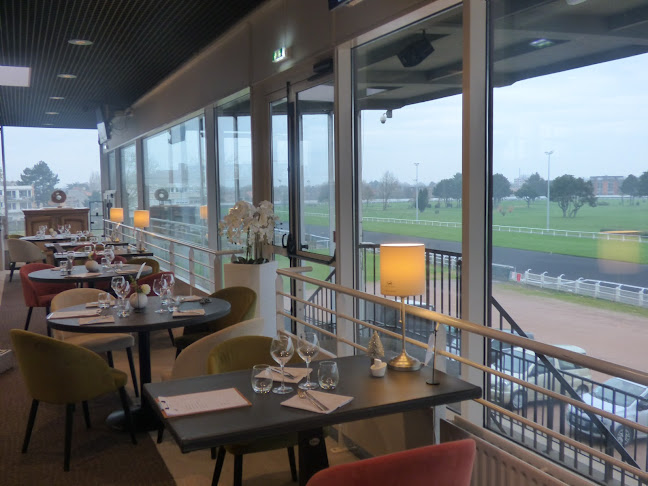 Opinii despre RESTAURANT DE L HIPPODROME-MARCQ EN BAROEUL în Marcq-en-Barœul - Restauration