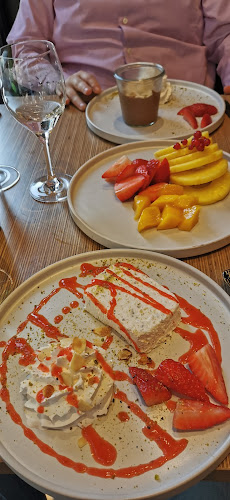 Comentarii opinii despre Inoun