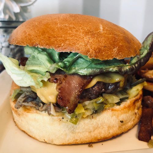 Opinii despre Caviar et Coquillettes în Varennes-Vauzelles - Restauration