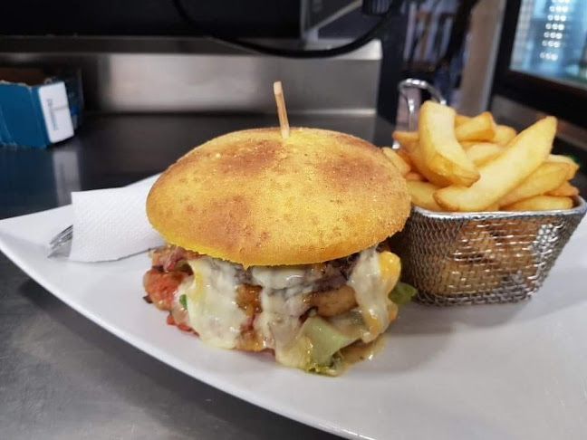 8 Pl. de Verdun, 65000 Tarbes