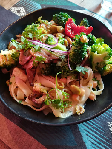 Comentarii opinii despre Aux oiseaux de Passage