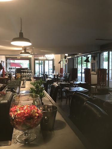 Comentarii opinii despre Le 58