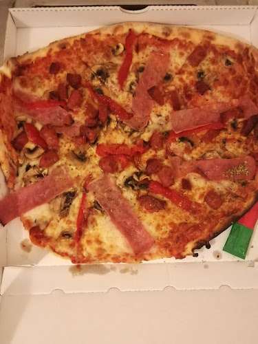 Comentarii opinii despre Petite Italie