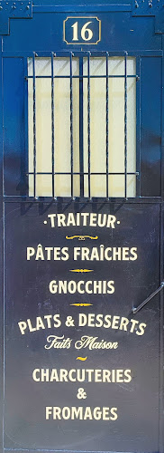 Opinii despre NEVIAN'S Traiteur & Cave în Grans - Restauration