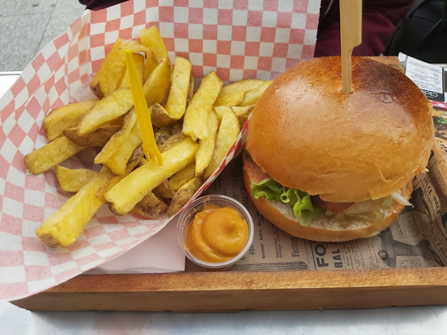 Opinii despre RESTAURANT LUCKY LUNCH AUBERVILLIERS în Aubervilliers - Restauration