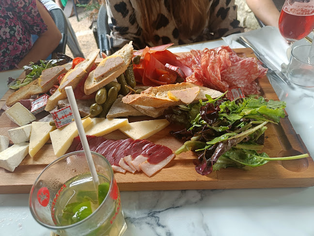 Comentarii opinii despre La Fabrik