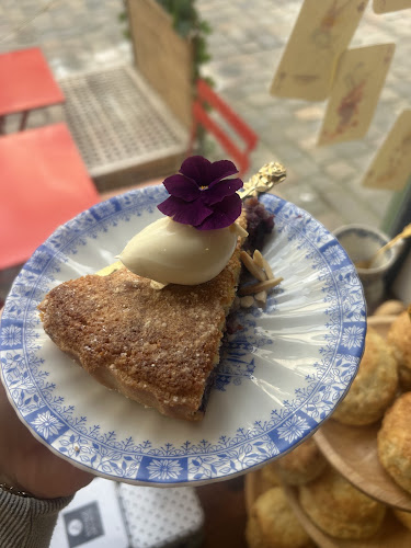 It's Five O'Clock Somewhere - Restauration