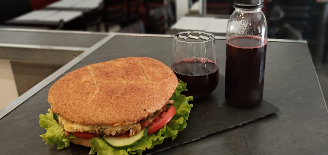 21 Av. du 8 Mai 1945, 94400 Vitry-sur-Seine, France