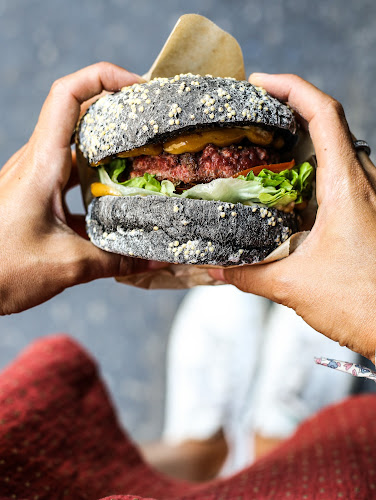 40 Rue Véron, 75018 Paris