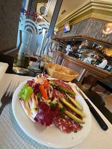 Opinii despre Civette Nouvelle France în Le Chesnay-Rocquencourt - Restauration