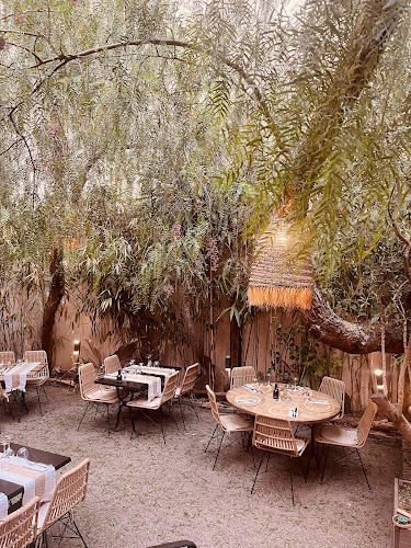 56 Av. Général Leclerc, 83700 Saint-Raphaël, France