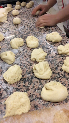 Opinii despre La Délicieuse 78 Boulangerie Pâtisserie Livraison în Les Mureaux - Restauration