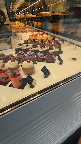 2 Pl. du Marché Sainte-Catherine, 75004 Paris