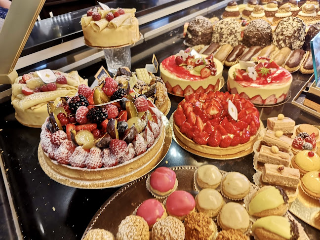 Centre Commercial du Roussay, 14 Rue Jean Moulin, 91580 Étréchy