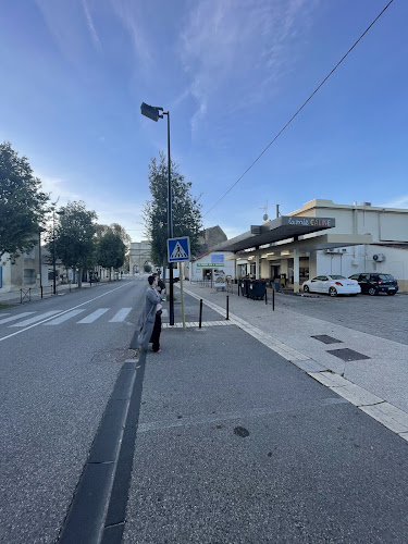 101 Av. Maréchal de Lattre de Tassigny, 84100 Orange