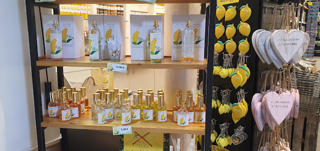 6 Pl. du Cap, 06500 Menton