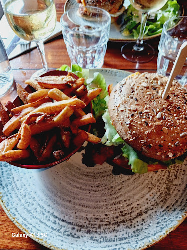 Opinii despre Le Point Central în Saintes - Restauration