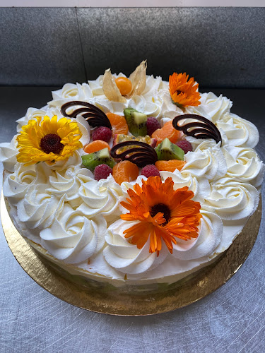 3 Av. Charles de Gaulle, 13920 Saint-Mitre-les-Remparts, France