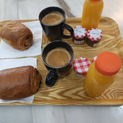 3 Bd Gaston Ramon, 13009 Marseille