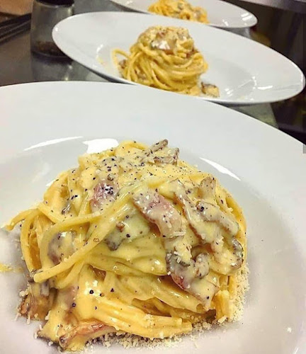 24 Pl. de l'Hôtel de Ville, 89000 Auxerre, France