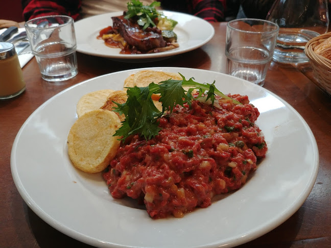 28 Rue Vieille du Temple, 75004 Paris