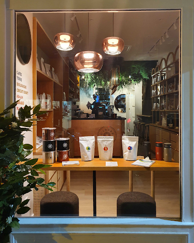 Opinii despre L'Arbre à Café - Oberkampf în Paris - Restauration