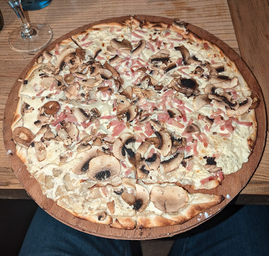 L'Alsacien Châtelet - Restaurant / Bar à Flammekueche - Paris