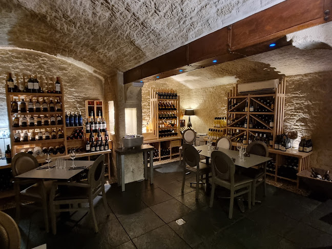 L'hôte Antique - Restauration