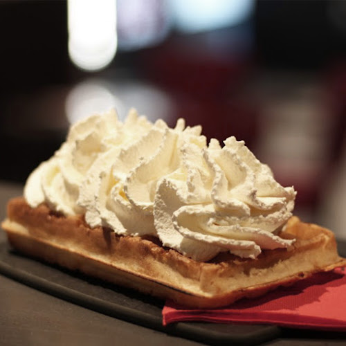 ETIENNE Coffee & Shop Orange - Restauration