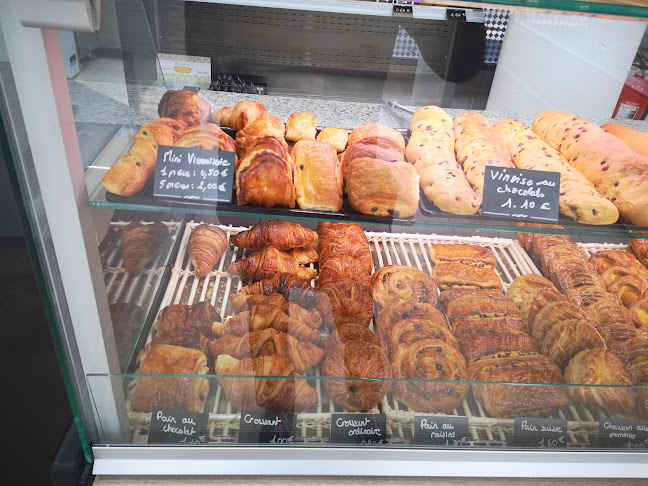 Comentarii opinii despre Bagatelle