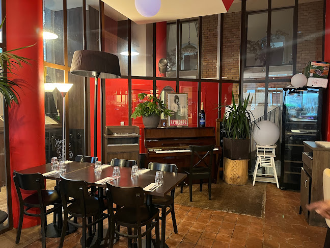 LES 2 PIANOS - Restauration