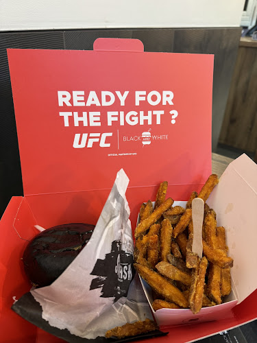 30 Rue Samonzet, 64000 Pau