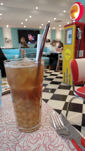 Centre commercial L'escapade, 4 Bd de l'Ouest, 10600 La Chapelle-Saint-Luc