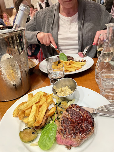 Opinii despre Les Philosophes în Paris - Restauration