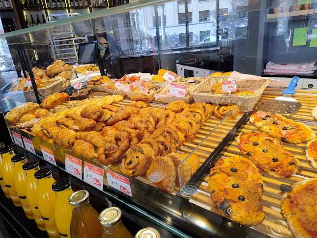 69 Av. Marceau, 75016 Paris